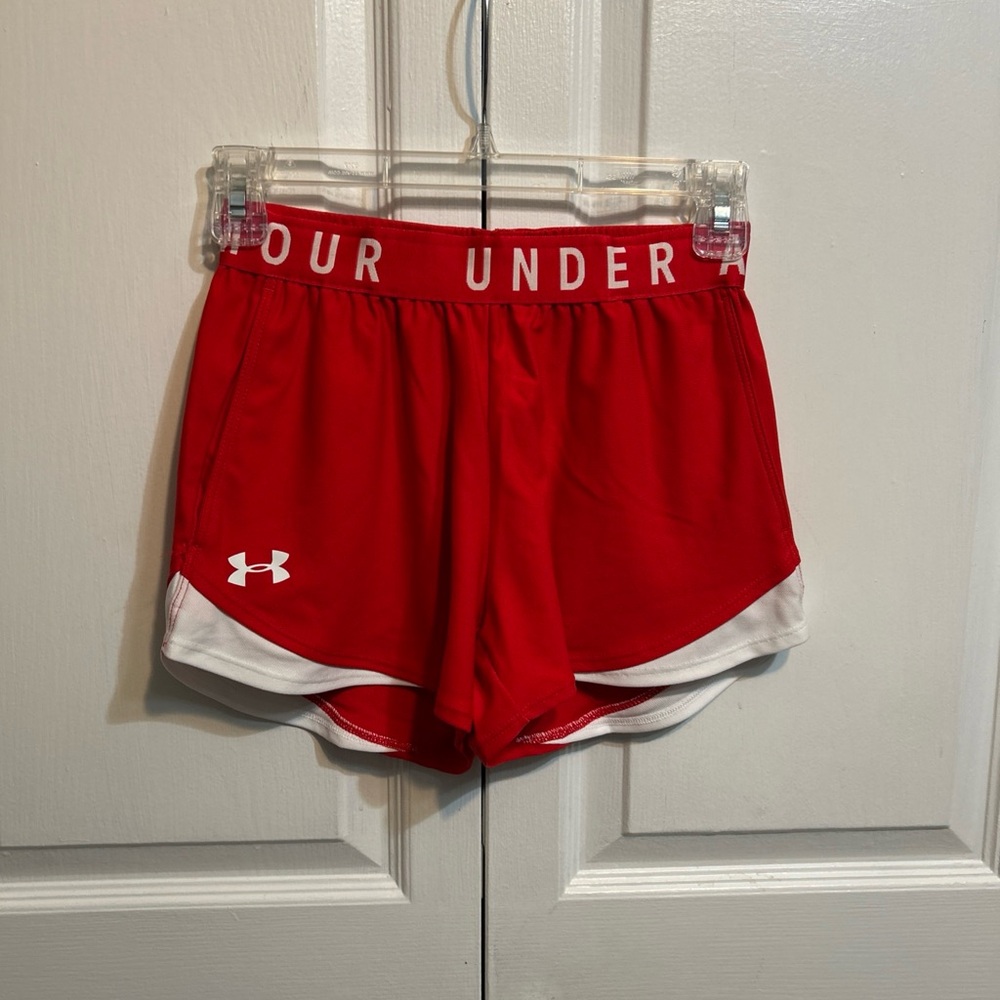 NWT Under Armour UA Play Up Shorts 3.0 Loose Size XXS Red 1344552 Heatgear Women